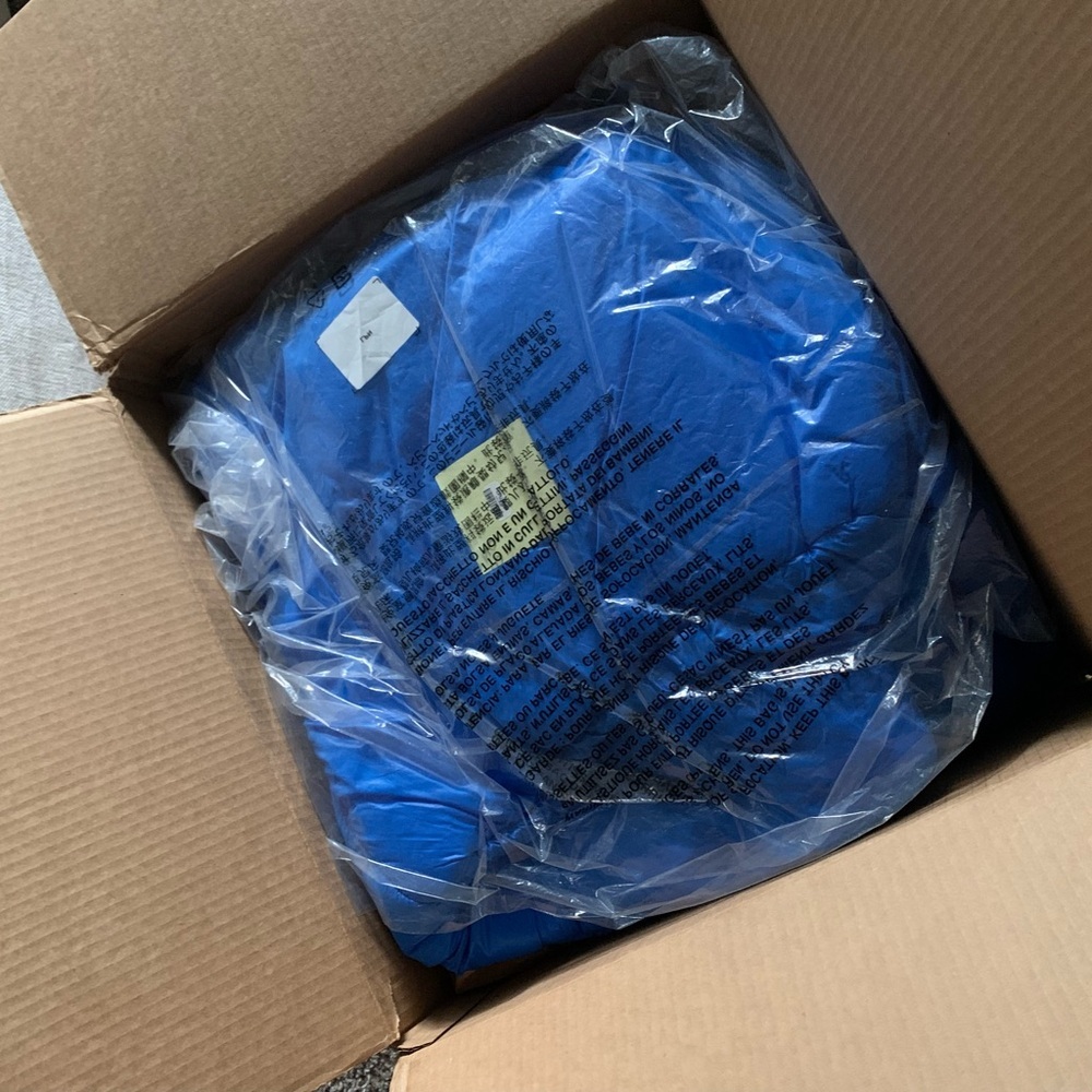NEW-YZY-GAP Rounded Jacket - Picture 4 of 6